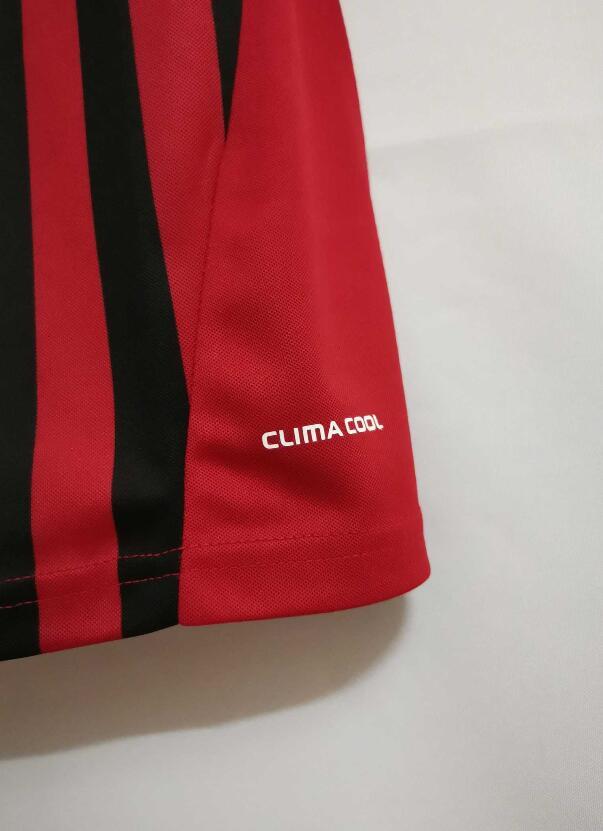 Retro Jersey 2011-12 AC MILAN 10 SEEDORF Home Soccer Jersey Vintage Football Shirt