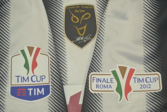 with Serie A+Front Patch Retro Jersey 2011-2012 Juventus Home Soccer Jersey