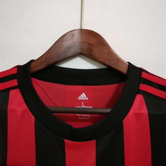 Retro Jersey 2017-2018 AC Milan Home Soccer Jersey Vintage Football Shirt