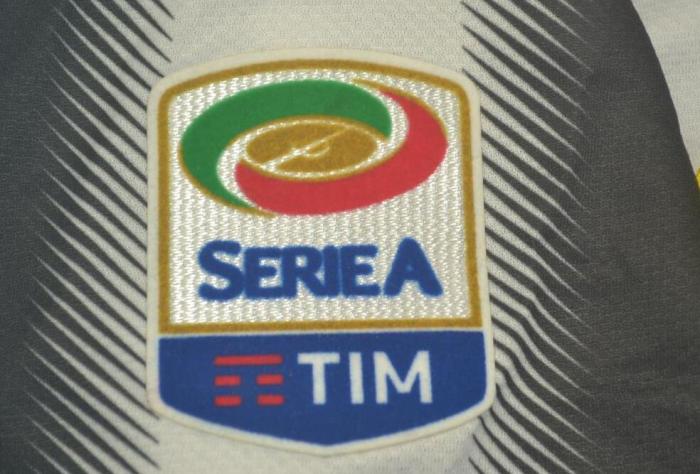 with Serie A Patch Retro Jersey 2011-2012 Juventus Home Soccer Jersey