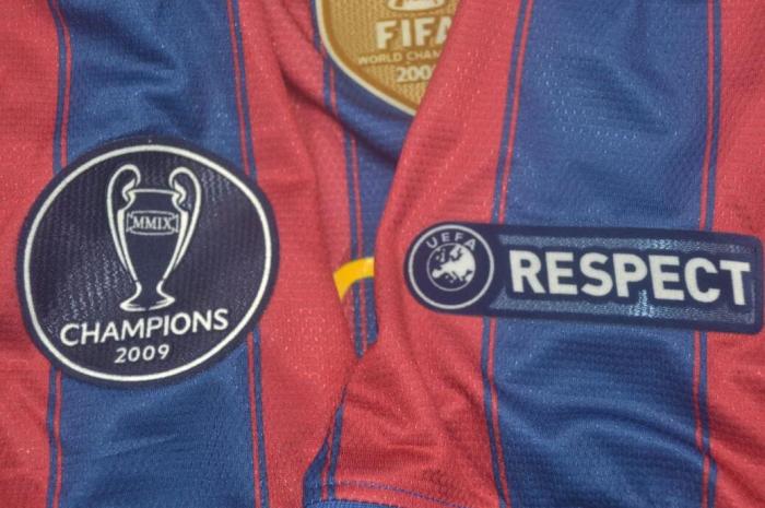 with UCL+Golden FIFA Patch Retro Jersey 2009-2010 Barcelona Home Soccer Jersey Vintage Football Shirt