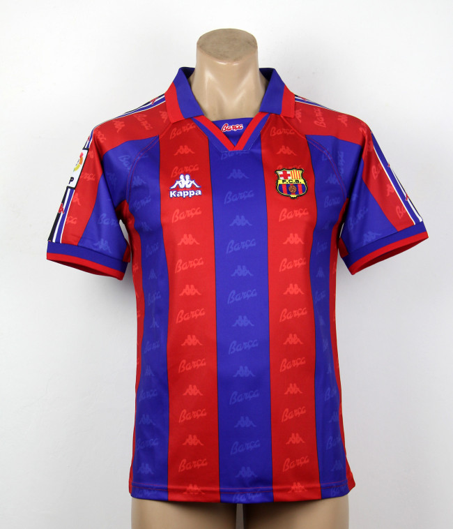 with LFP Patch Retro Jersey 1996-1997 Barcelona Home Soccer Jersey Vintage Football Shirt