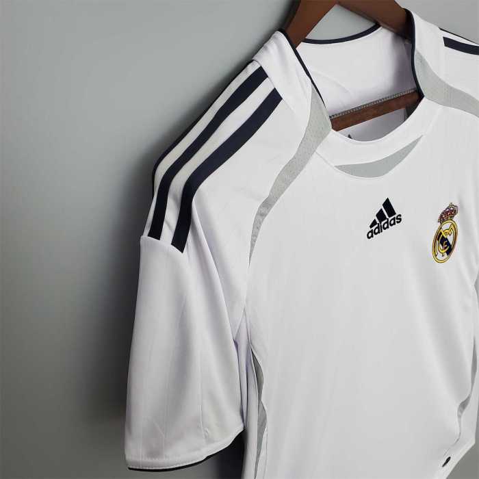Retro Jersey 2006-2007 Real Madrid White Limited Edition Soccer Jersey