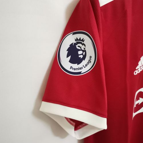 with EPL Patch Retro Jersey Fans Version 2021-2022 Manchester United BEKRA 20 Home Soccer Jersey