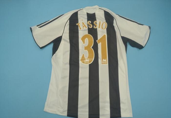 Retro Jersey 2005-2006 Newcastle United 31 TASSIO Home Soccer Jersey
