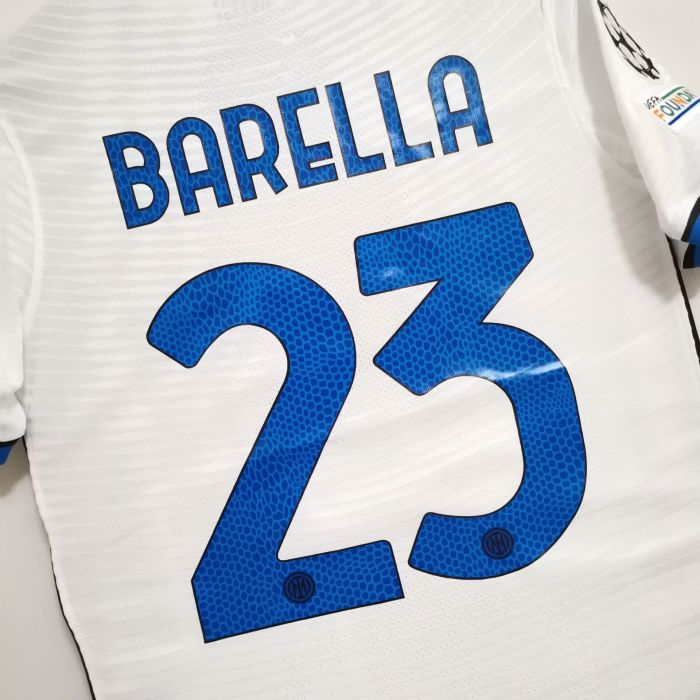 with Scudetto+UCL Patch Retro Jersey 2021-2022 Inter Milan BARELLA 23 Away White Soccer Jersey