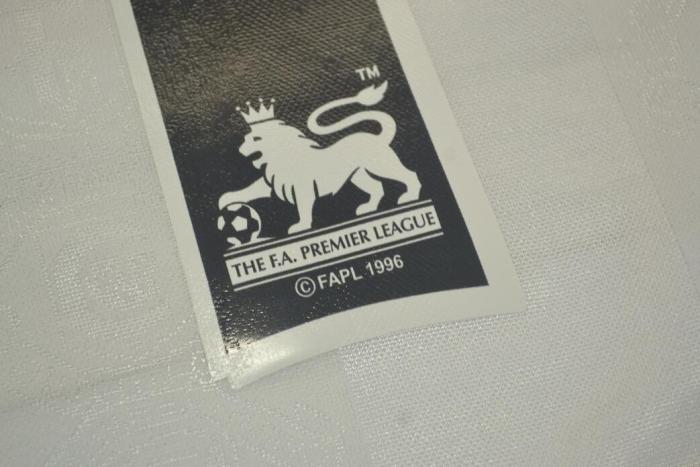 with EPL Patch Retro Jersey 1998-1999 Manchester United 11 GIGGS Away White Soccer Jersey