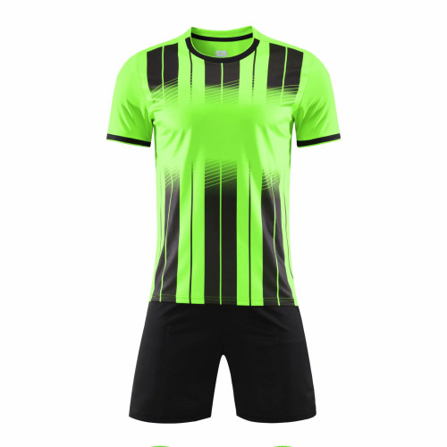 Green 6318 DIY Soccer Training Uniforms Blank Custom Jersey and Shorts