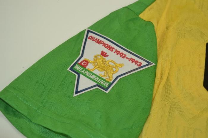 with EPL Patch Retro Jersey 1992-1994 Manchester United CANTONA 7 Away Yellow/Green Soccer Jersey