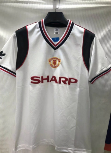 Retro Jersey 1985-1986 Manchester United Away White Soccer Jersey Vintage Football Shirt