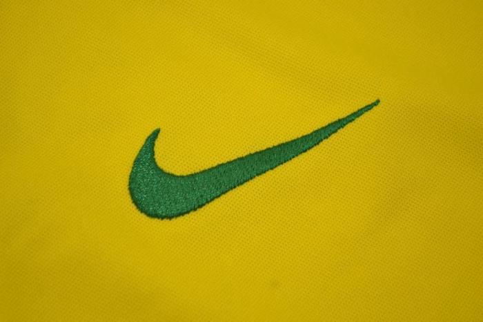 Retro Jersey 2002 Brazil RONALDINHO 11 Home Soccer Jersey