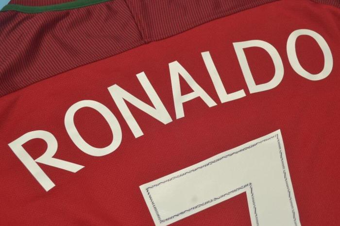 with Front Lettering Sleeve Patch Retro Jersey 2006 Portugal #7 RONALDO Home Soccer Jersey