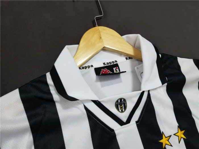 Retro Jersey Juventus 1995-1997 Home Soccer Jersey