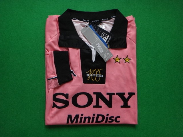 Long Sleeve Retro Jersey Juventus 1997-98 Away Pink Soccer Jersey