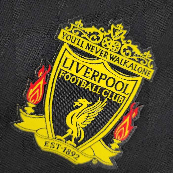 Retro Jersey 2010-2011 Liverpool 3rd Away Black Soccer Jersey Vintage Football Shirt