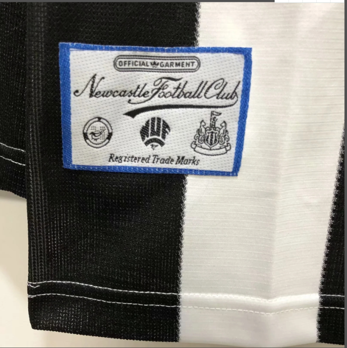 Long Sleeve Retro Jersey 1995-1997 Newcastle United Home Soccer Jersey Vintage Football Shirt