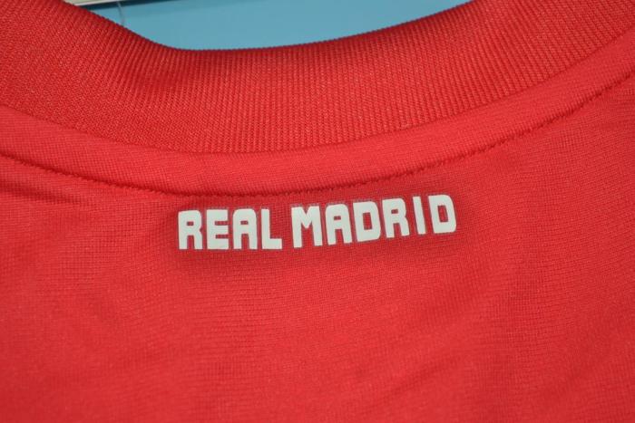 Retro Jersey Long Sleeve 2011-2012 Real Madrid Third Red Soccer Jersey Vintage Football Shirt