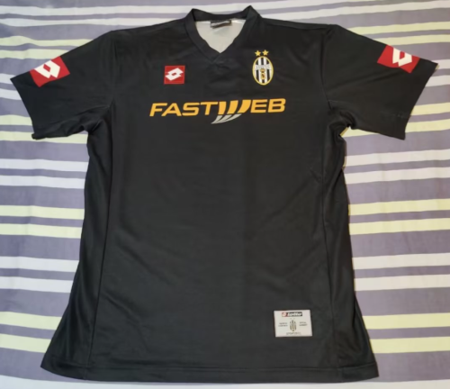 Retro Jersey 2001-2002 Juventus 26 CHAMPIONI D'ITALIA 2001-02 Away Black Vintage Soccer Jersey