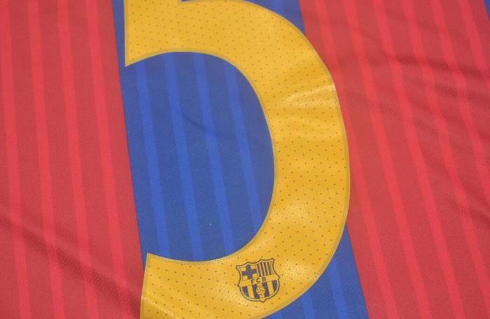 Retro Jersey 2016-2017 Barcelona 5 BUSQUETS Home Soccer Jersey