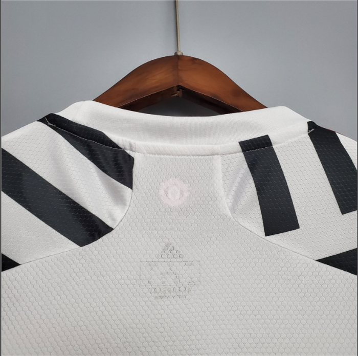 Retro Jersey 2020-2021 Manchester United Third Black/White Soccer Jersey Vintage Football Shirt