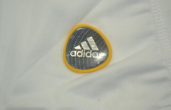 Retro Jersey Long Sleeve 2010-2011 Real Madrid Home Soccer Jersey