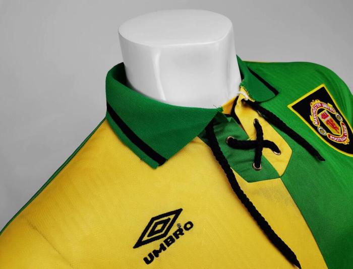 Retro Jersey Long Sleeve 1992-1994 Manchester United Away Yellow/Green Soccer Jersey