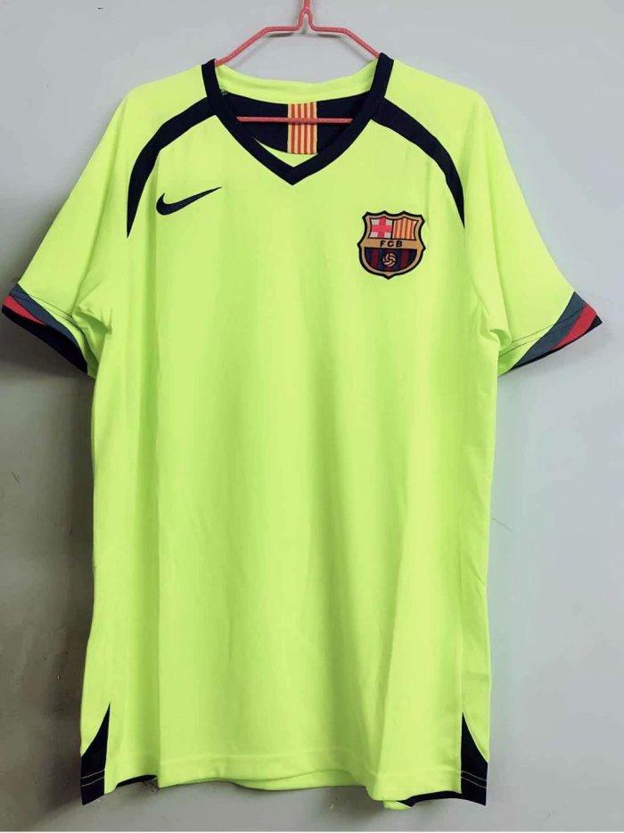 Retro Jersey 2005-2006 Barcelona Away Green Soccer Jersey Vintage Football Shirt