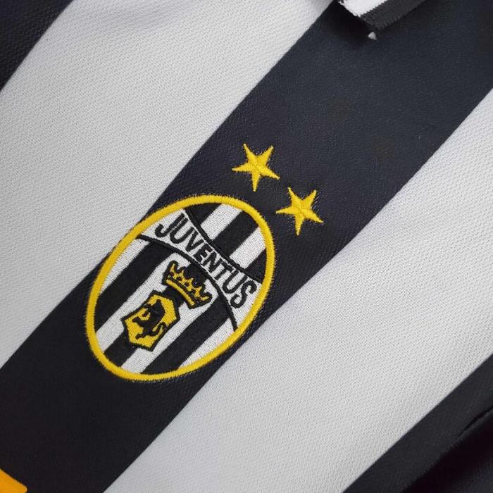 Retro Jersey 2001-2002 Juventus Home White/Black Soccer Jersey Vintage Football Shirt