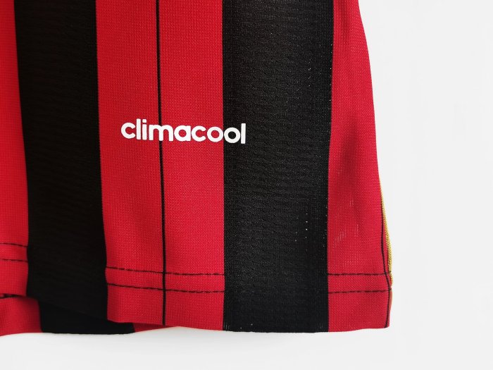 Retro Jersey 2013-2014 AC Milan Home Soccer Jersey Vintage Football Shirt