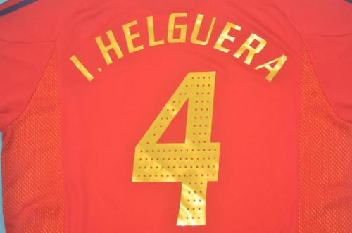 Retro Jersey 2002 Spain 4 I.HELGUERA Home Soccer Jersey Vintage Football Shirt