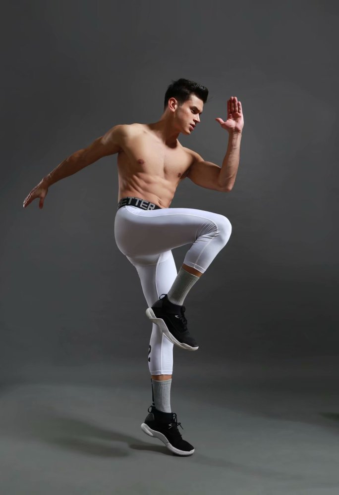 #88600 White 3/4 Pants