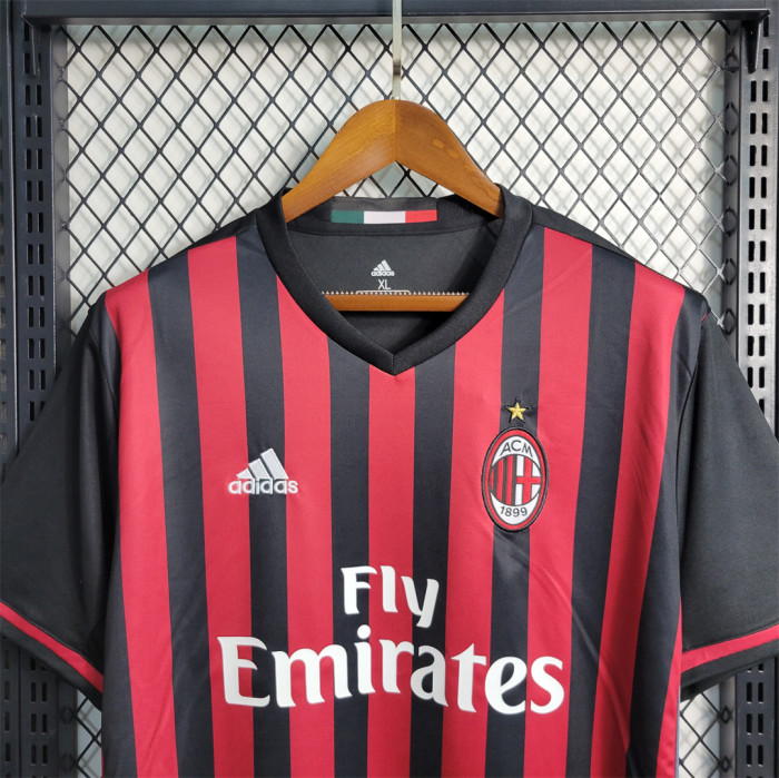 Retro AC Maillot 2016-2017 AC Milan Home Soccer Jersey Vintage Football Shirt