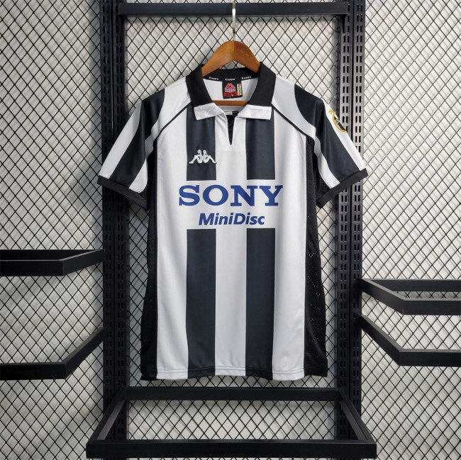 Retro Jersey Juventus 1997-1998 Home Soccer Jersey Vintage Football Shirt