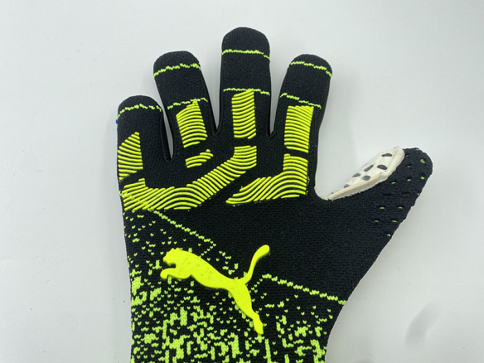 PM Best Quality Soccer Gloves Goalkeeper Rubber Football Gloves