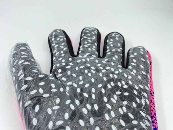 PM Best Quality Soccer Gloves Goalkeeper Rubber Football Gloves