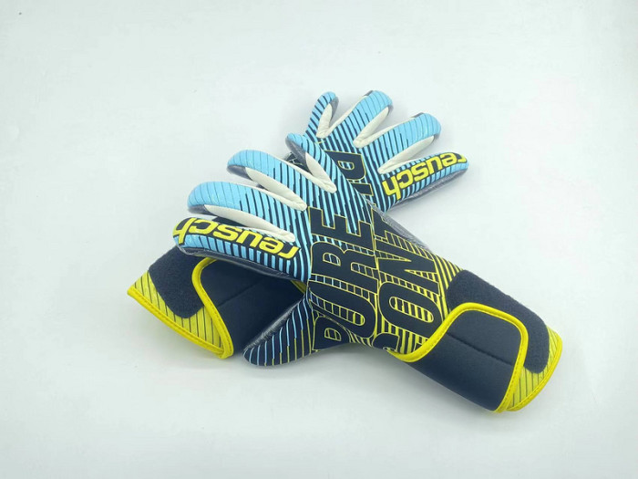 Best Quality Soccer Gloves Goalkeeper Rubber Football Gloves