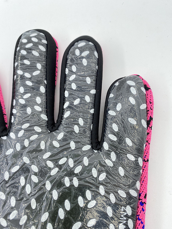 PM Best Quality Soccer Gloves Goalkeeper Rubber Football Gloves