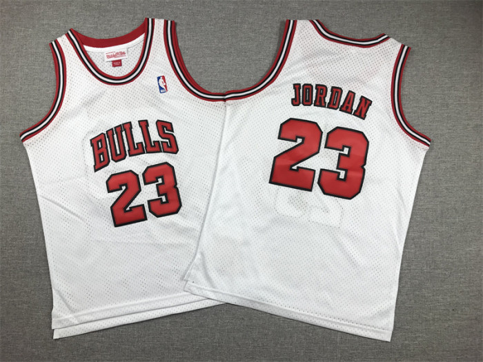 Youth Mitchell&ness 1997-98 Chicago Bulls White Basketball Shirt 23 JORDAN Classic Kids NBA Jersey