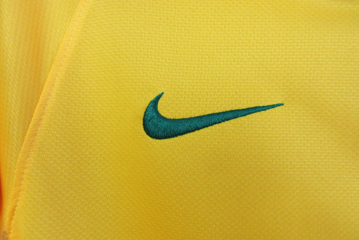 Retro Jersey 2010 Brazil Home Soccer Jersey Vintage Brasil Camisetas de Futbol