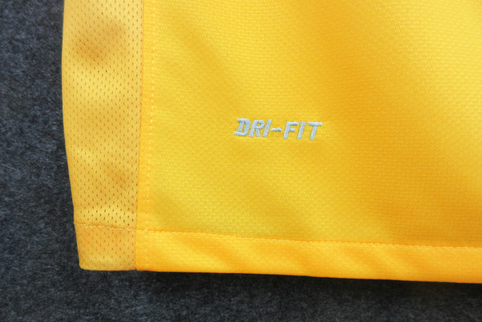 Retro Jersey 2010 Brazil Home Soccer Jersey Vintage Brasil Camisetas de Futbol