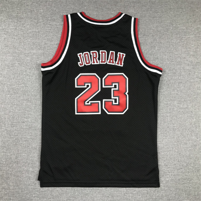 Youth Mitchell&ness 1997-98 Chicago Bulls Black Basketball Shirt 23 JORDAN Classic Kids NBA Jersey