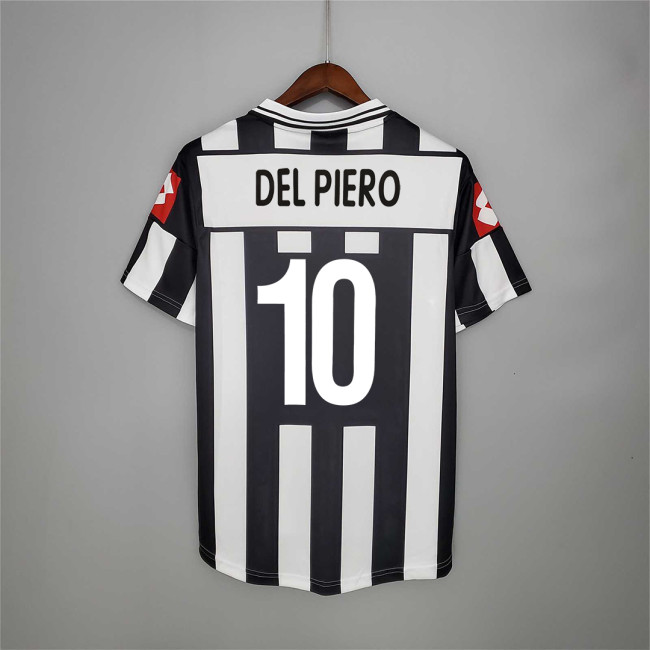 Retro Jersey 2001-2002 Juventus DEL PIERO 10 Home Soccer Jersey Vintage Football Shirt