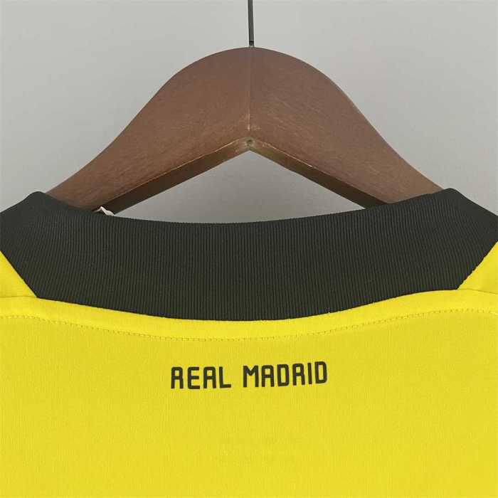 with LFP Patch Retro Jersey 2011-2012 Real Madrid Yellow Goalkeeper Soccer Jersey