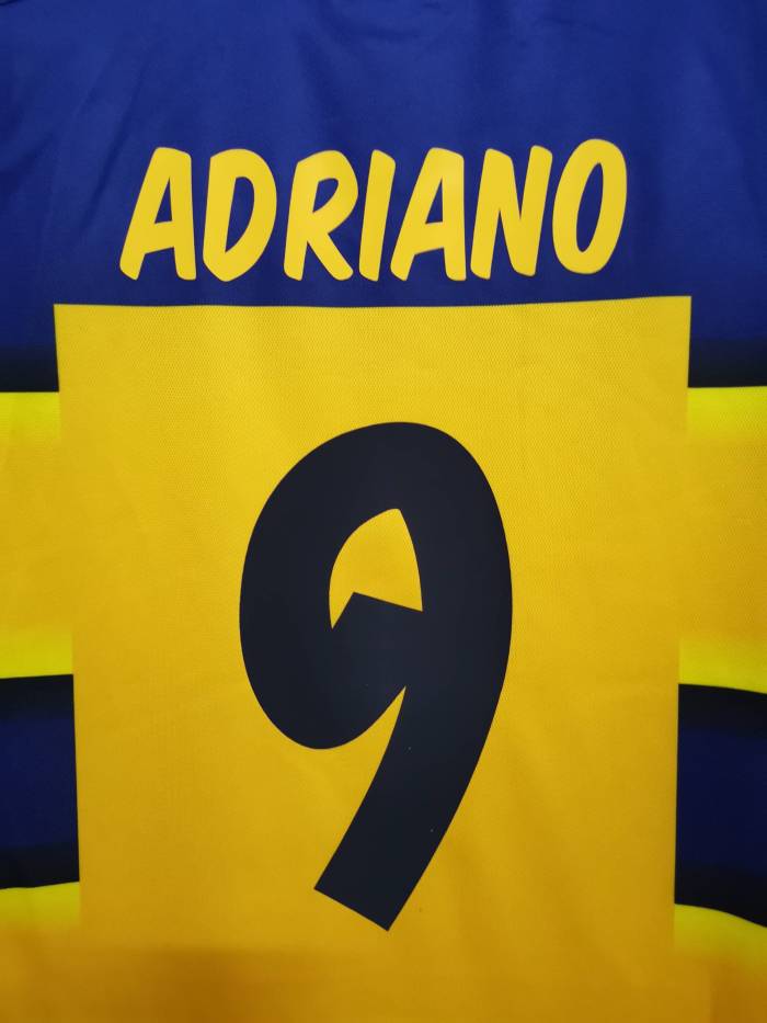 Retro Jersey 2001-2002 Parma 9 ADRIANO Home Soccer Jersey Vintage Football Shirt