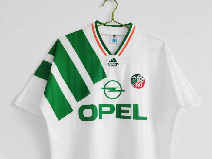 Retro Jersey 1992-1994 Ireland Away White Soccer Jersey
