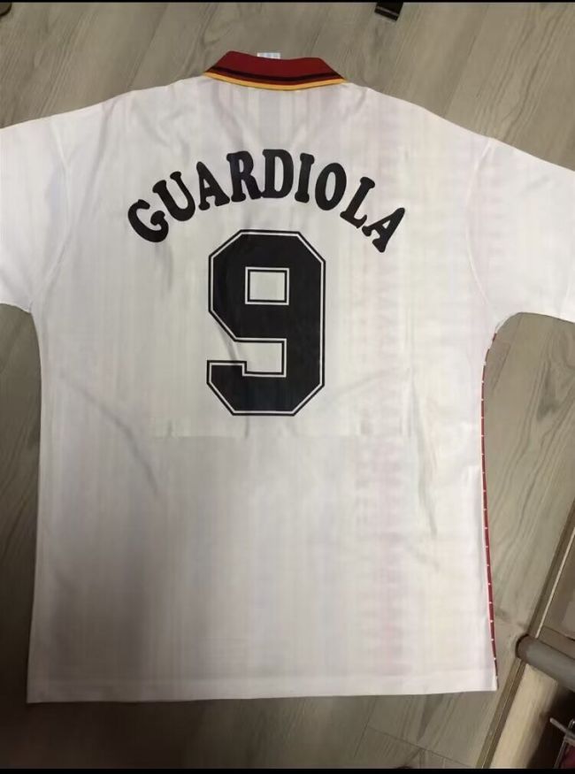 Retro Jersey 1994 Spain GUARDIOLA 9 White Soccer Jersey Vintage Football Shirt
