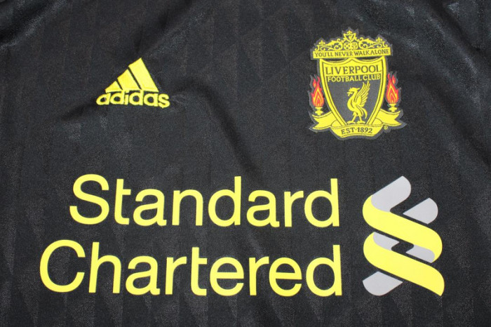 with Europa League Patch Retro Jersey 2010-2011 Liverpool 3rd Away Black Soccer Jersey Vintage Football Shirt