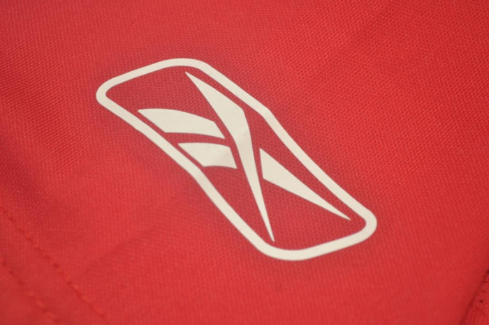 with Champions League+Trophy 5 Patch Retro Jersey 2005-2006 Liverpool Home Soccer Jersey