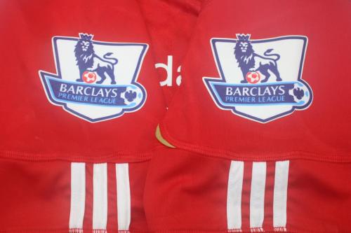 with EPL Patch Retro Jersey 2010-2012 Liverpool Home Soccer Jersey Vintage Football Shirt