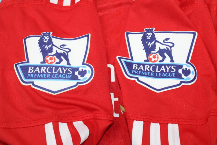 with EPL Patch Long Sleeve Retro Jersey 2010-2012 Liverpool SUAREZ 7 Home Soccer Jersey Vintage Football Shirt